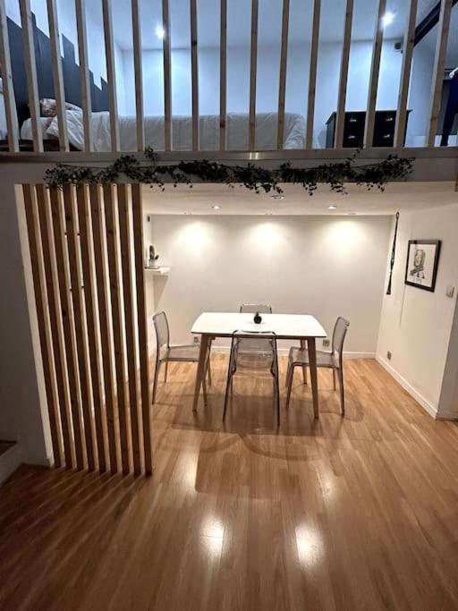 Charmant Studio Avec Mezzanine ニース エクステリア 写真